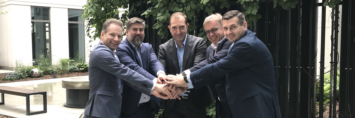 Hand shake after signing & closeing of Condair Joint Venture in Poland